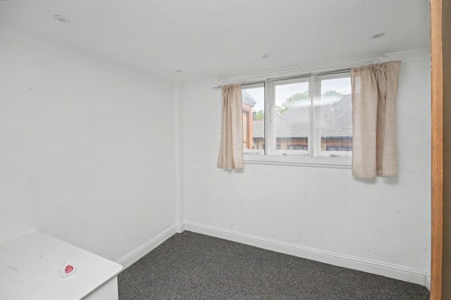 Flat 12, The Clock House, 83 Tweedy Road, Bromley, Kent, BR1 1RP 4