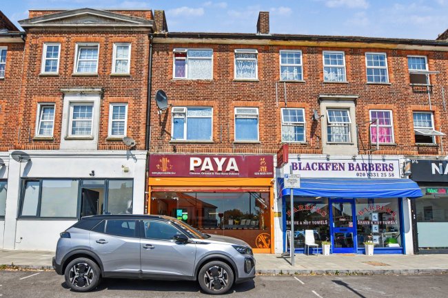 4 & 4A Gloucester Parade, Blackfen Road, Sidcup, DA15 8PS 2
