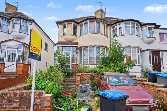 9 The Ridgeway, Kingsbury, London, NW9 0UB 3