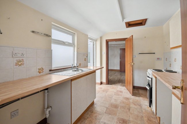 5 Cross View, Alphington, Exeter EX2 8SL 5