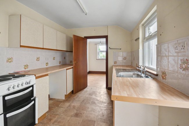 5 Cross View, Alphington, Exeter EX2 8SL 5