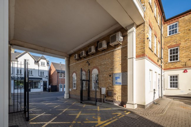 4 Theobald Court, Theobald Street, Borehamwood, WD6 4RN 4