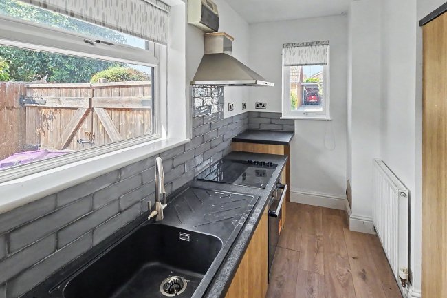 2 Welbeck Grove, Bingham, Nottingham, NG13 8RF 1