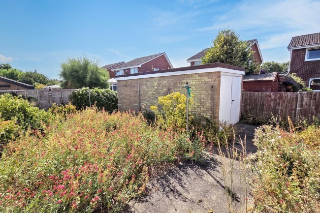 2 Welbeck Grove, Bingham, Nottingham, NG13 8RF 1