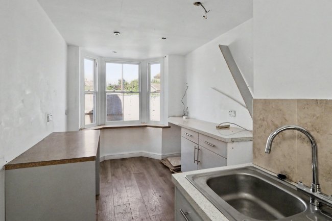58 Park Road, Ramsgate CT11 9TJ 5