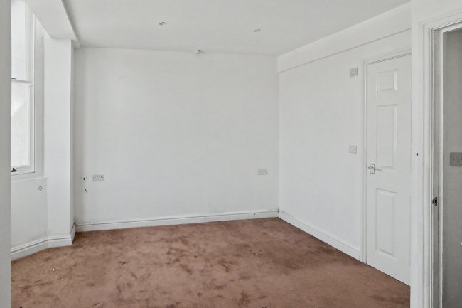 58 Park Road, Ramsgate CT11 9TJ 5