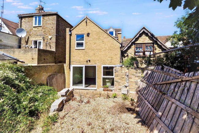 58 Park Road, Ramsgate CT11 9TJ 5