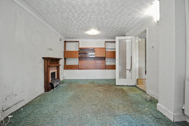 28 Portland Road, Bournemouth, BH9 1NQ 6