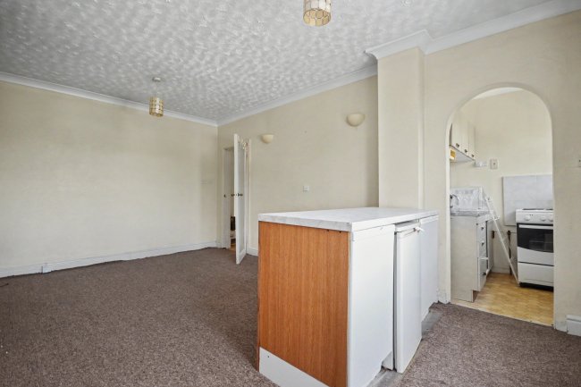 28 Portland Road, Bournemouth, BH9 1NQ 6