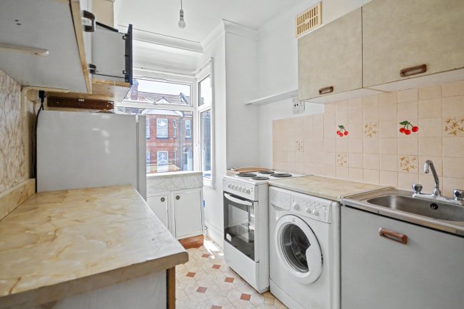 28 Portland Road, Bournemouth, BH9 1NQ 6