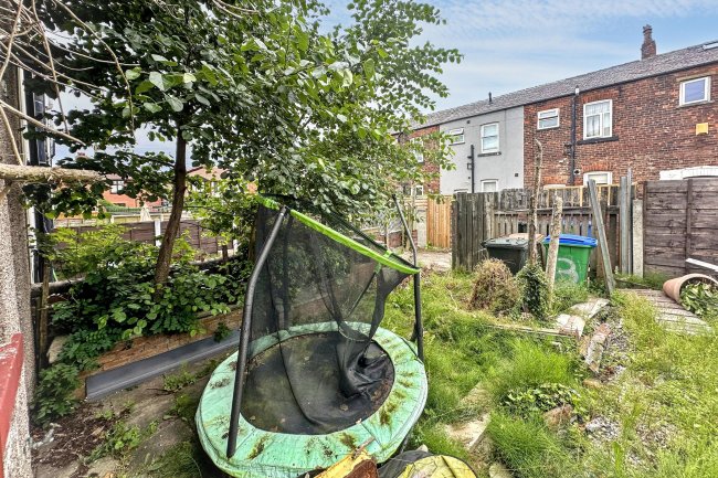 31 Division Street, Rochdale, OL12 9SJ 4