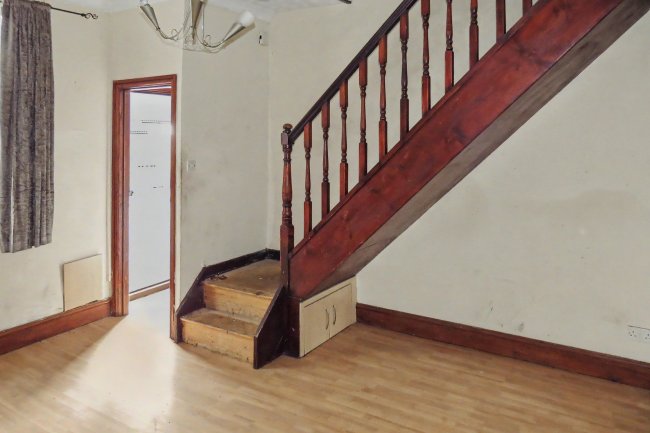 31 Division Street, Rochdale, OL12 9SJ 4
