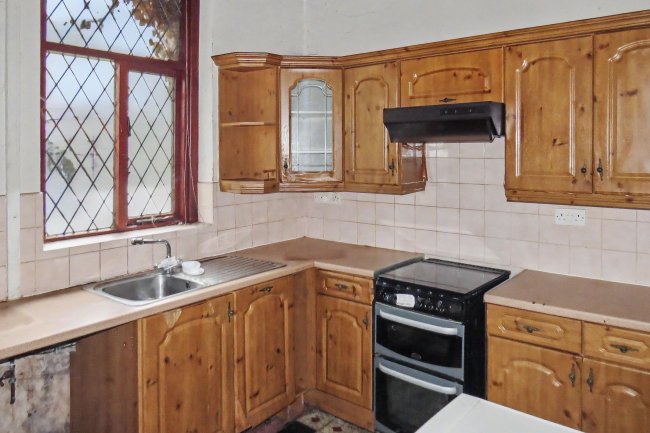 31 Division Street, Rochdale, OL12 9SJ 4