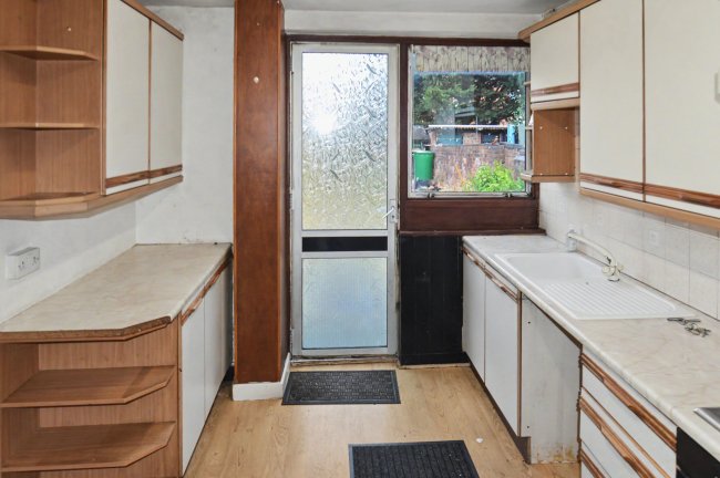 108 Northfield Road, Coventry, West Midlands, CV1 2BP 4