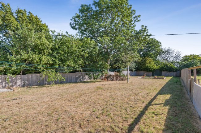 Land at No 34 Broad Town Road, Broad Town, Swindon, SN4 7RB 4