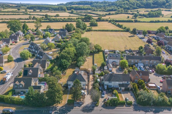 Land at No 34 Broad Town Road, Broad Town, Swindon, SN4 7RB 4