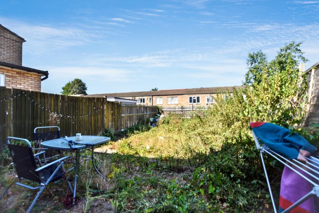 10 Yalding Grove, Orpington, Kent, BR5 3SE 6