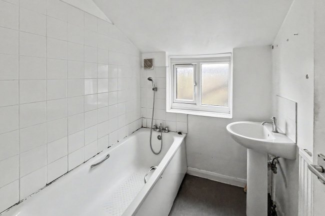 36b Kildoran Road, Brixton London, SW2 5JX 6