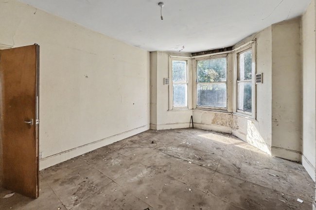 95b Woodside, Wimbledon, London, SW19 7BA 6