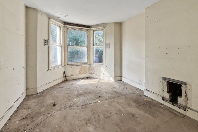 95b Woodside, Wimbledon, London, SW19 7BA 6