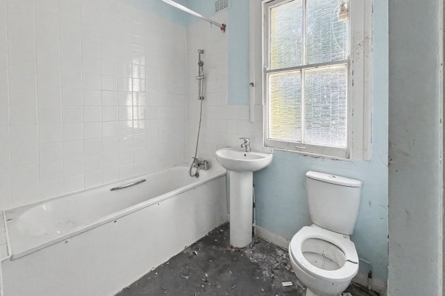 95b Woodside, Wimbledon, London, SW19 7BA 6