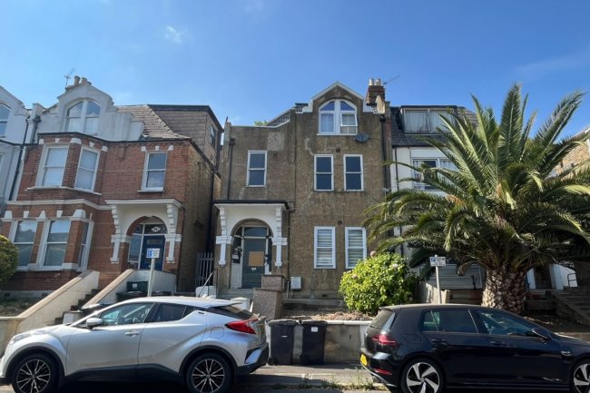 95b Woodside, Wimbledon, London, SW19 7BA 6