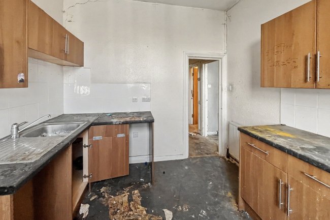 95b Woodside, Wimbledon, London, SW19 7BA 6