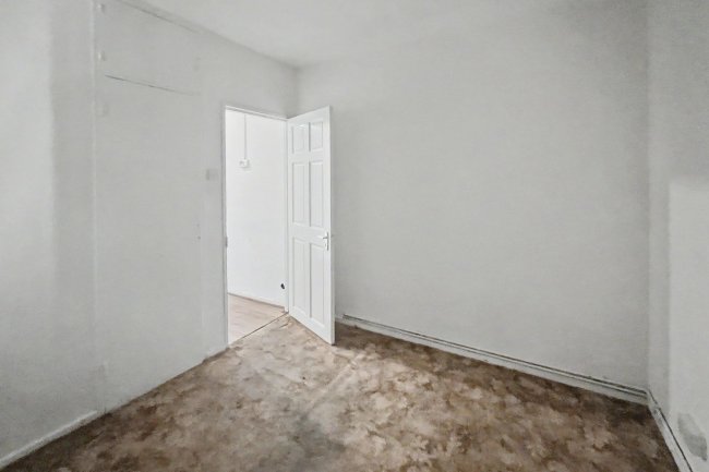 5 Hartswood House, Streatham Hill, London, SW2 4AS 2