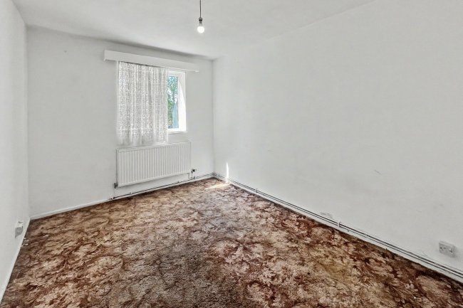 5 Hartswood House, Streatham Hill, London, SW2 4AS 2