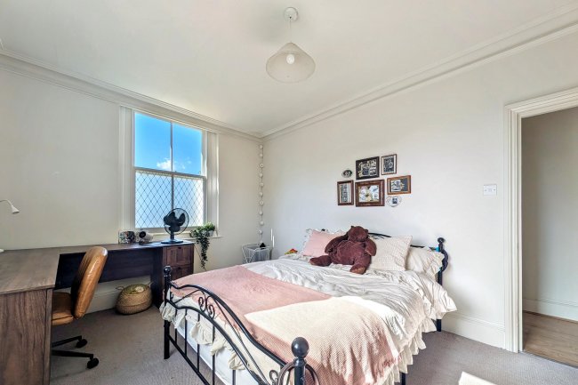 Flat 11, 21 Streatham Common North, Streatham, London, SW16 3HJ 9