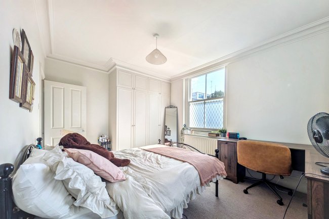 Flat 11, 21 Streatham Common North, Streatham, London, SW16 3HJ 9
