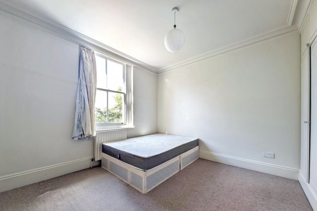 Flat 11, 21 Streatham Common North, Streatham, London, SW16 3HJ 9