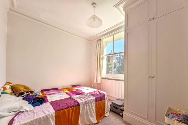 Flat 11, 21 Streatham Common North, Streatham, London, SW16 3HJ 9