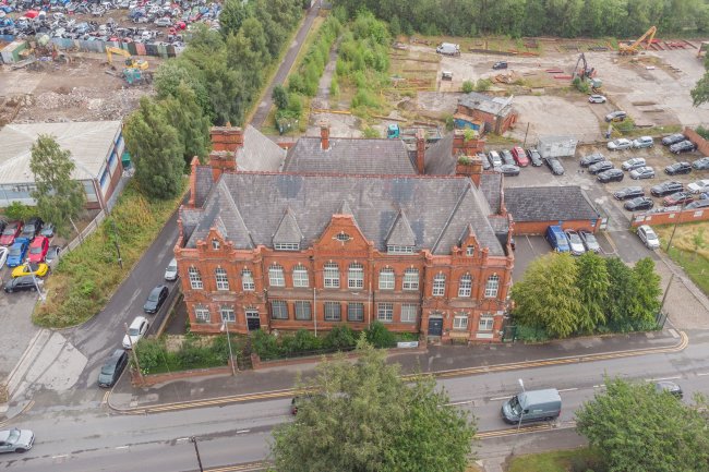 Maas House, Shaw Road, Oldham, OL1 4AW 4