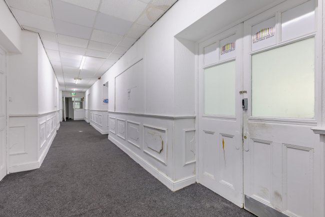 Maas House, Shaw Road, Oldham, OL1 4AW 4