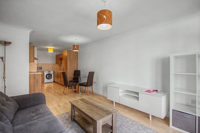 171 Maltings Close, Bow, London, E3 3TE 7