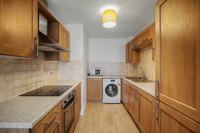 171 Maltings Close, Bow, London, E3 3TE 7