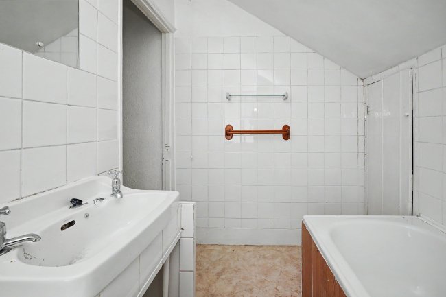 Flat 3, 11 Claremont Road, Folkestone,  CT20 1DQ 1