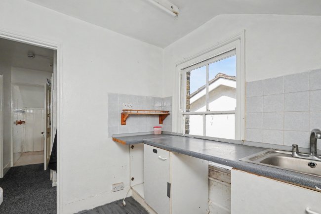 Flat 3, 11 Claremont Road, Folkestone,  CT20 1DQ 1