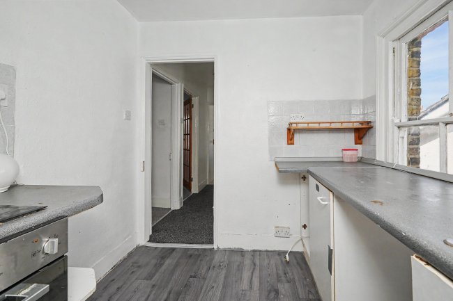 Flat 3, 11 Claremont Road, Folkestone,  CT20 1DQ 1