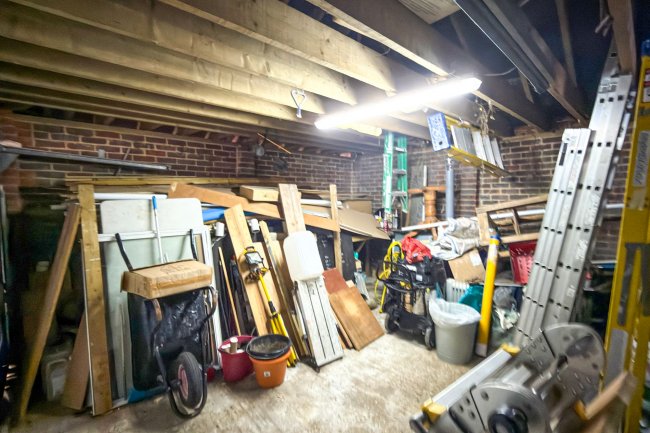 Chequer's Garage, Station Road, Petworth, GU28 0ES 77