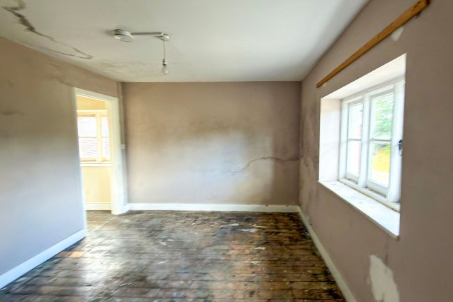 Chequer's Garage, Station Road, Petworth, GU28 0ES 77