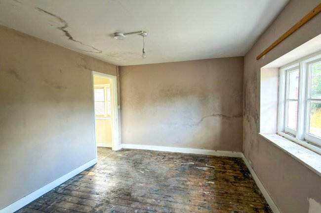 Chequer's Garage, Station Road, Petworth, GU28 0ES 77