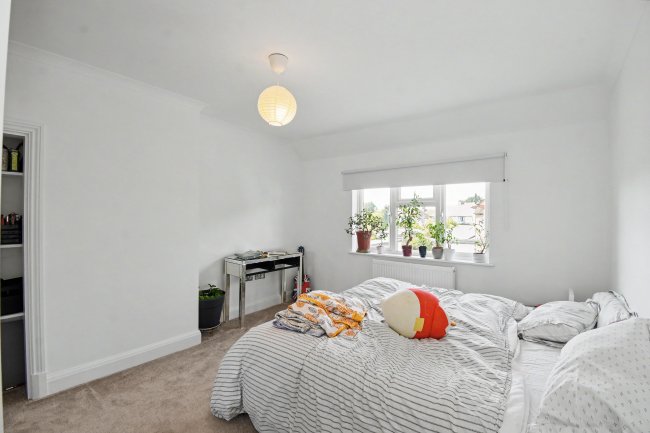 33 Gonville Avenue, Croxley Green, Rickmansworth, Hertfordshire, WD3 3BY 7