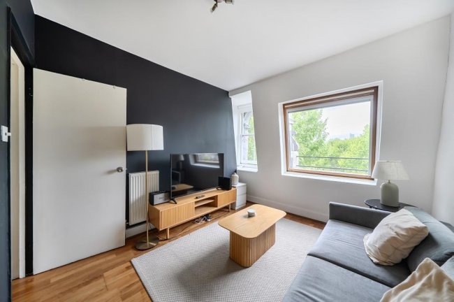 Flat 6, 192 Ladbroke Grove, Notting Hill, London W10 5LZ 8