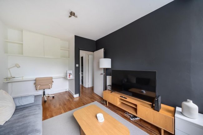 Flat 6, 192 Ladbroke Grove, Notting Hill, London W10 5LZ 8