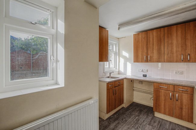 Flat A, 9 Stamford Road, Hackney, London, N1 4JP 10