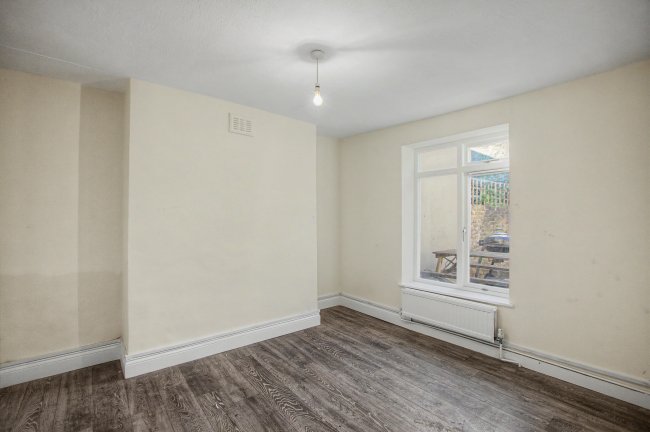 Flat A, 9 Stamford Road, Hackney, London, N1 4JP 10