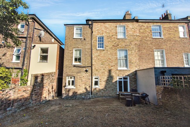 Flat A, 9 Stamford Road, Hackney, London, N1 4JP 10