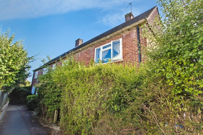 1 Newcombe Path, Shenley, Radlett WD7 9EL 18